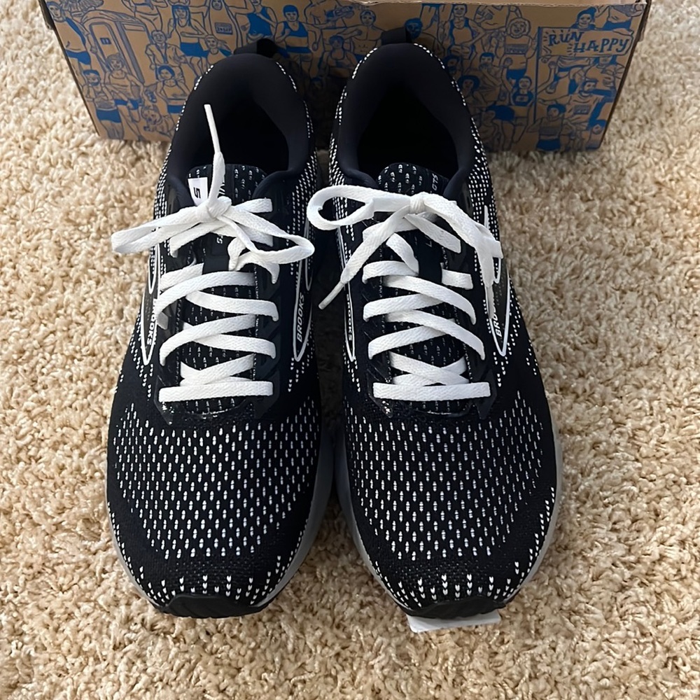 Brooks Levitate GTS 5 women’s 9.5